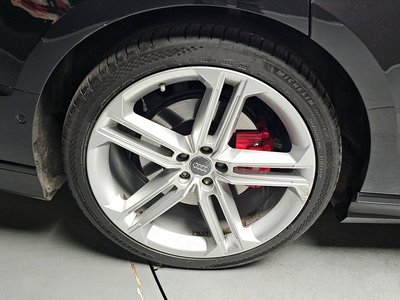 صورة 6 لـ 2020 AUDI S8