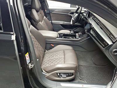 صورة 10 لـ 2020 AUDI S8
