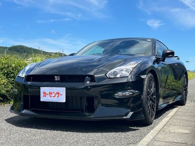 NISSAN GT-R