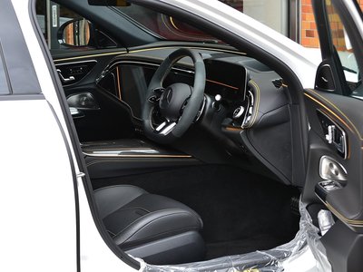 MERCEDES-BENZ E-CLASS AMG - 6