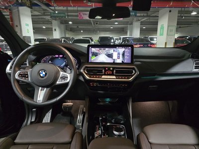 صورة 5 لـ 2025 BMW X4
