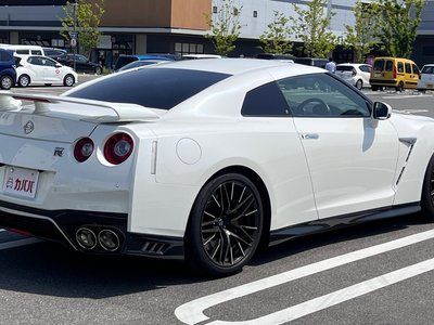 NISSAN GT-R - 5