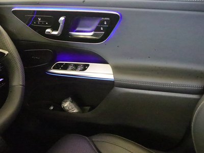 2025 Mercedes-BENZ GLC — миниатюра 17