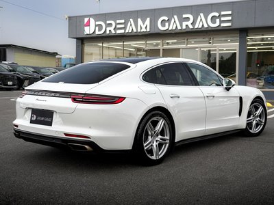PORSCHE PANAMERA - 3