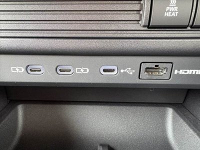 TOYOTA LAND CRUISER 250 - 6