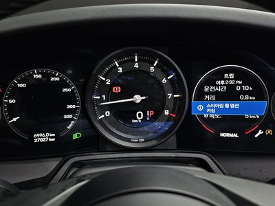 PORSCHE 911 - 8