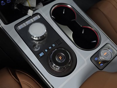 2025 Genesis GV80 — миниатюра 12