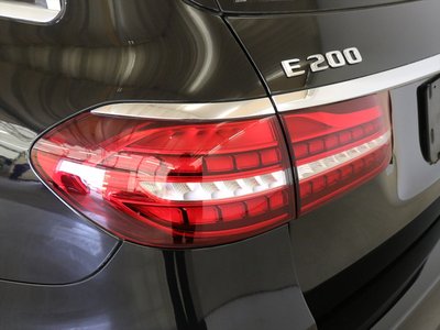 MERCEDES-BENZ E-CLASS - 9