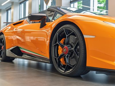 صورة مصغرة 16 لـ 2018 Lamborghini HURACAN SPYDER