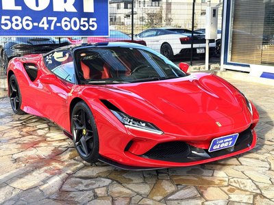 FERRARI F8 TRIBUTO - 8