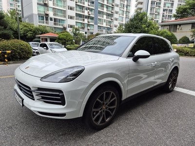 PORSCHE CAYENNE - 1