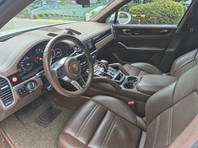 PORSCHE CAYENNE - 5