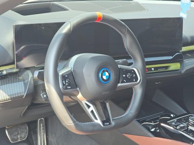 2024 BMW I5 — миниатюра 15