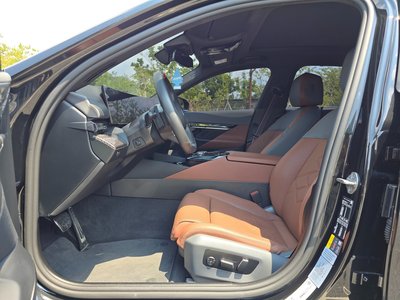 صورة 9 لـ 2024 BMW I5