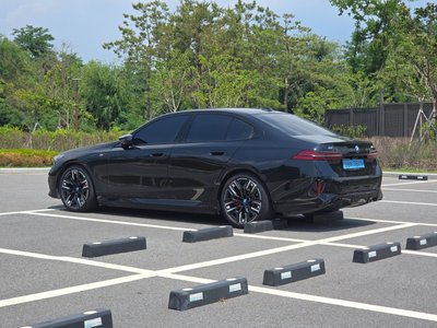 صورة 3 لـ 2024 BMW I5