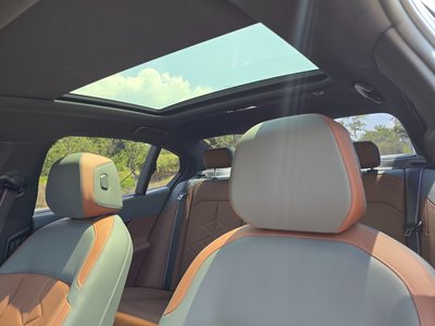 صورة 10 لـ 2024 BMW I5