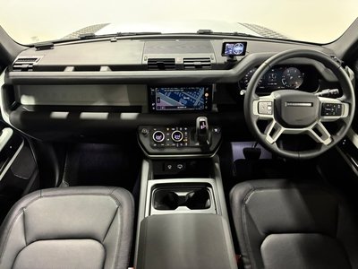 LAND ROVER DEFENDER - 2