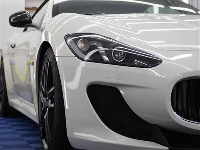 صورة مصغرة 30 لـ 2015 Maserati GRANCABRIO