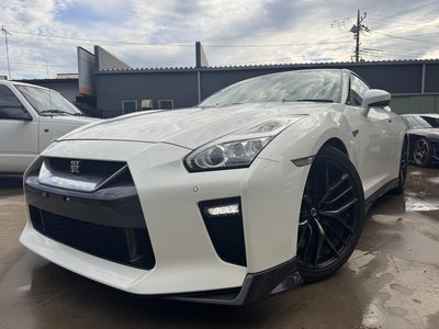 NISSAN GT-R