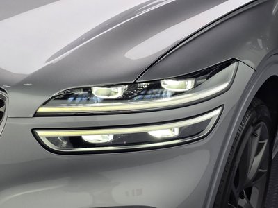 2021 Genesis GV70 photo 9