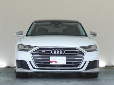 AUDI S8 - 2