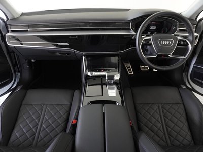 AUDI S8 - 6