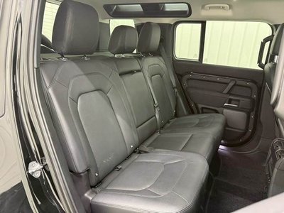 LAND ROVER DEFENDER - 10