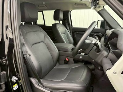 LAND ROVER DEFENDER - 9