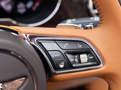 صورة مصغرة 62 لـ 2021 Bentley BENTAYGA