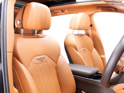 صورة مصغرة 43 لـ 2021 Bentley BENTAYGA