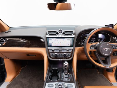 صورة 2 لـ 2021 Bentley BENTAYGA