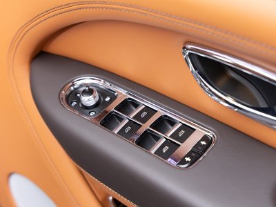 صورة مصغرة 65 لـ 2021 Bentley BENTAYGA