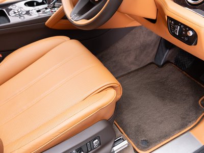 صورة مصغرة 44 لـ 2021 Bentley BENTAYGA