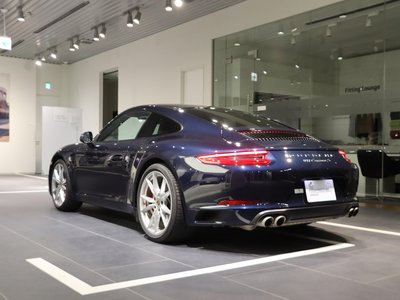 PORSCHE 911 - 9