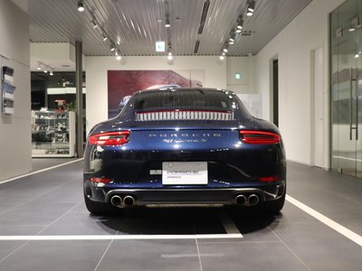 PORSCHE 911 - 8