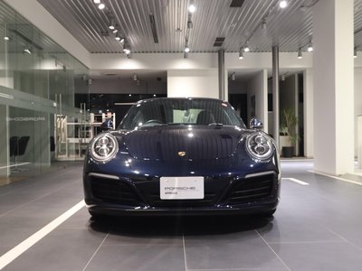 PORSCHE 911 - 4