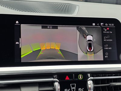 2023 BMW M4 thumbnail 21