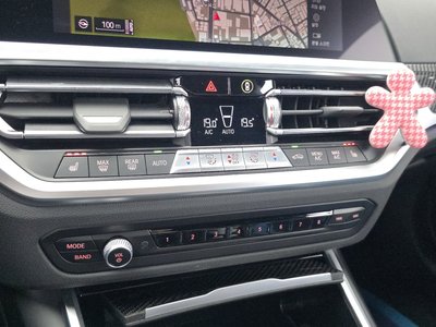 2023 BMW M4 thumbnail 23