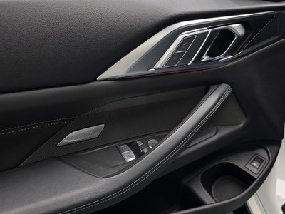 2023 BMW M4 thumbnail 28