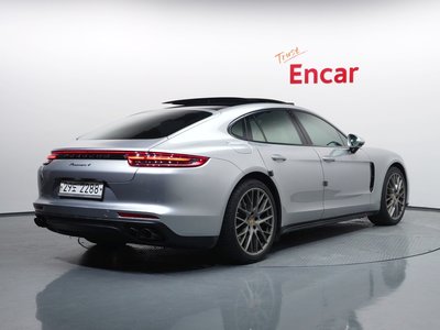 2018 Porsche PANAMERA 照片 4
