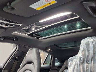 2018 Porsche PANAMERA — миниатюра 24