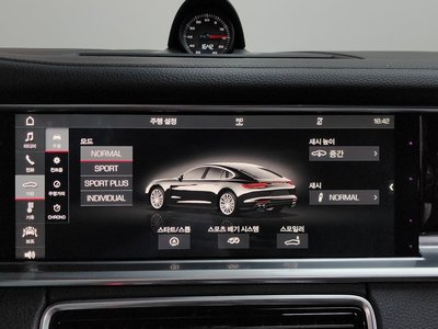2018 Porsche PANAMERA — миниатюра 23