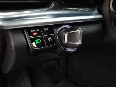 2018 Porsche PANAMERA — миниатюра 21