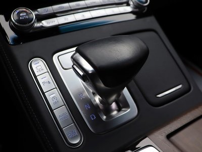 2019 Genesis G90 — фото 9