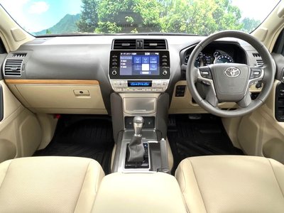TOYOTA LAND CRUISER PRADO - 2