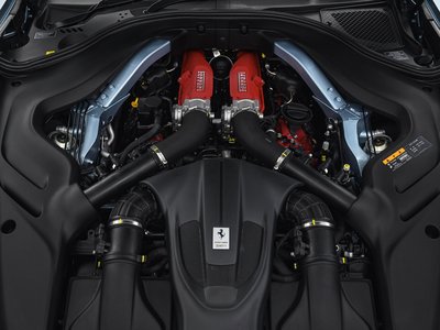 FERRARI ROMA SPIDER - 10