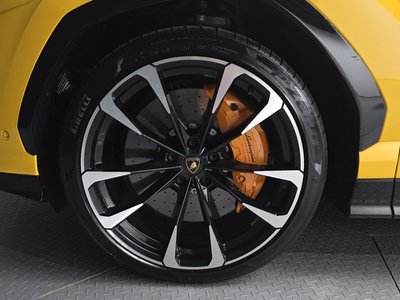 2020 Lamborghini URUS 照片 6