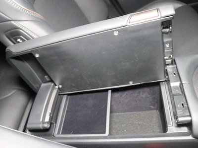 2023 Toyota CROWN SPORT 缩略图 33