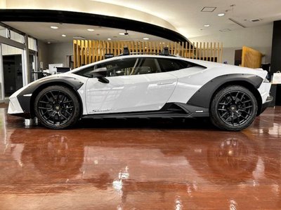 LAMBORGHINI HURACAN - 3