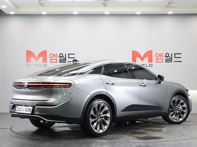 صورة 5 لـ 2025 Toyota CROWN CROSSOVER